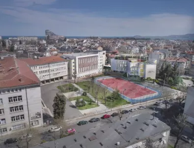 Кметът на Бургас предлага да се изгради нов корпус в Математическата и Френската гимназия