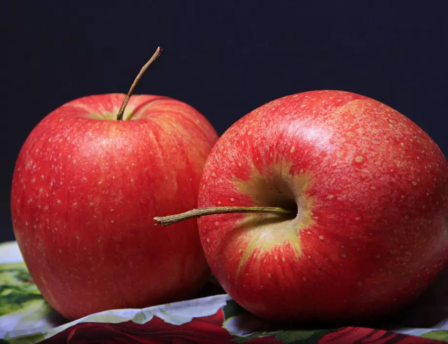Какво ще се случи с тялото ви, ако ядете 4 ябълки дневно