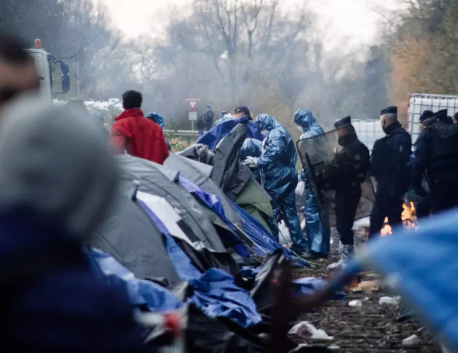 Джип с мигранти се вряза в къща в Унгария и уби 7 души 