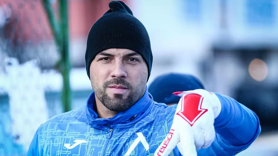 Николай Михайлов остава в Левски до края на сезона
