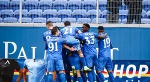 {{ otherArticle[0].article.title }}