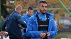 {{ otherArticle[0].article.title }}