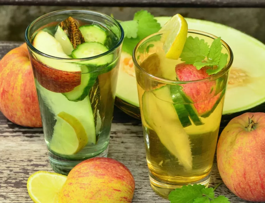 Вода с плодове: 10 здравословни напитки