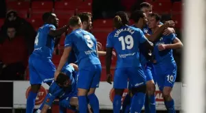 {{ otherArticle[0].article.title }}