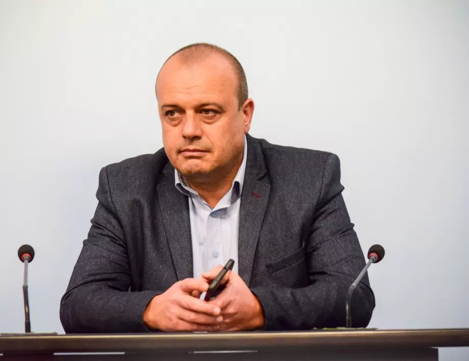 Христо Проданов: След 31 май парите за хотели за бежанците трябва да спрат