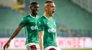 {{ otherArticle[0].article.title }}