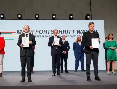 Трипартийното германско правителство подписа коалиционен договор 