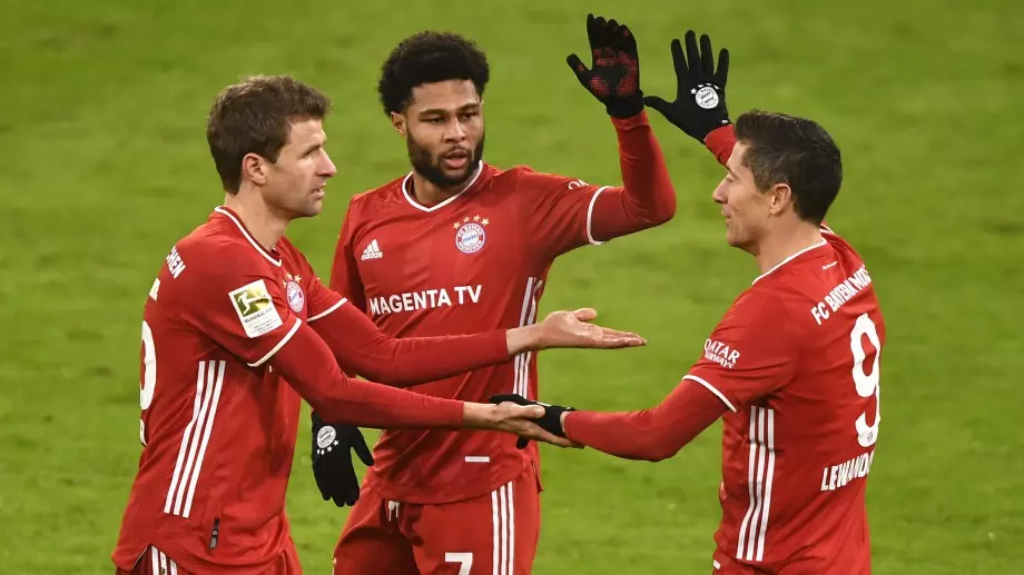 Титуляр "извива ръцете" на Байерн Мюнхен, английската Висша лига "наостри слух"