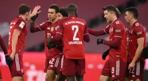 Байерн Мюнхен и Борусия (Дортмунд) се оказаха изоставащи, но само единият успя да победи в Бундеслигата