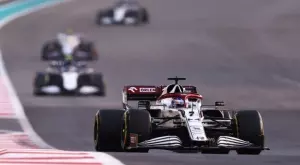 {{ otherArticle[0].article.title }}