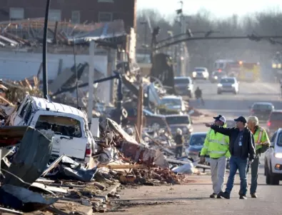 Най-малко 6 души загинаха от торнадо в Алабама (ВИДЕО)