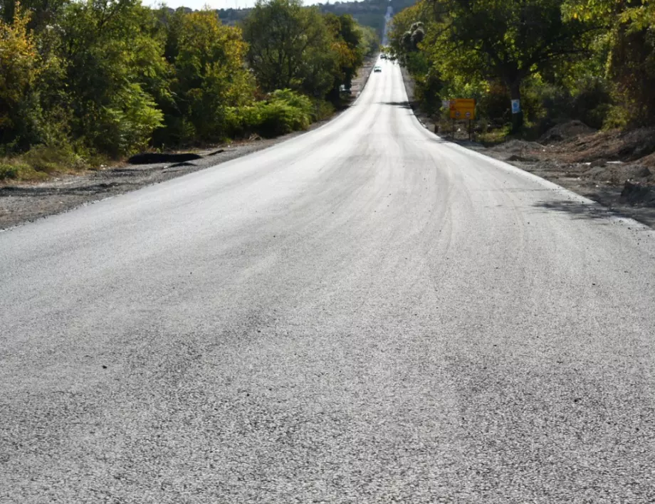 Община Асеновград се отчете за строителството на пътища