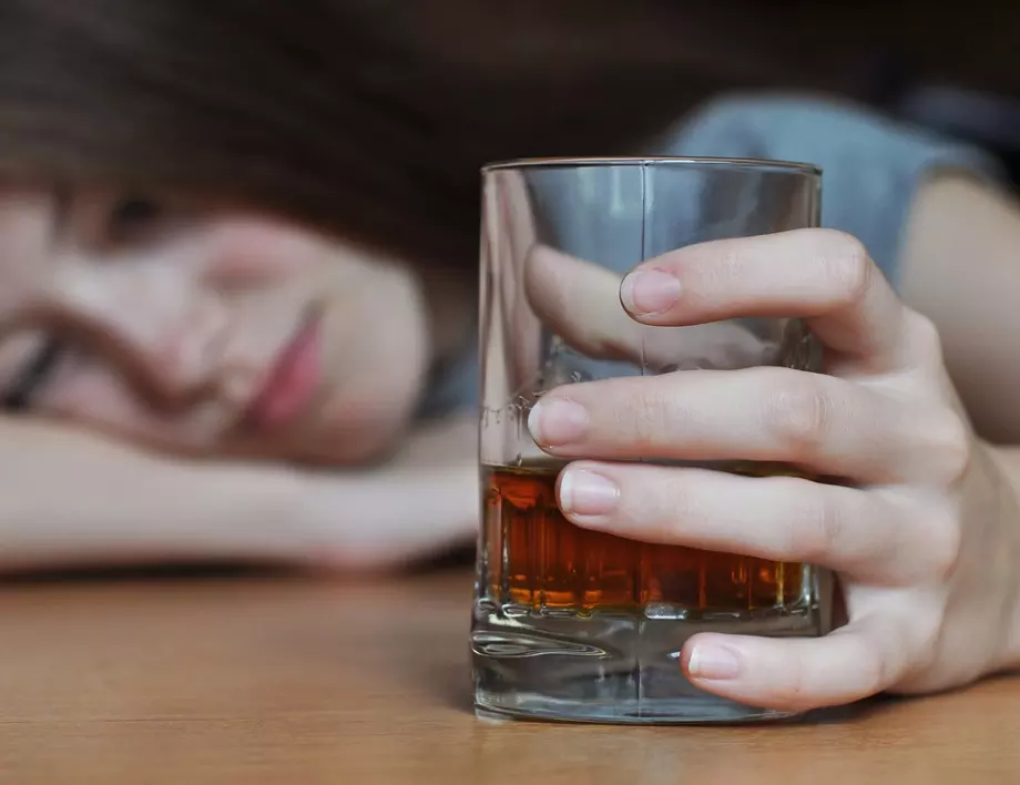 Лекар: Алкохолът ще навреди по-малко на тялото ви, ако няколко часа преди пиене направите това