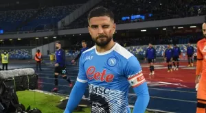 Лоренцо Инсиние спретна прощално парти в Наполи