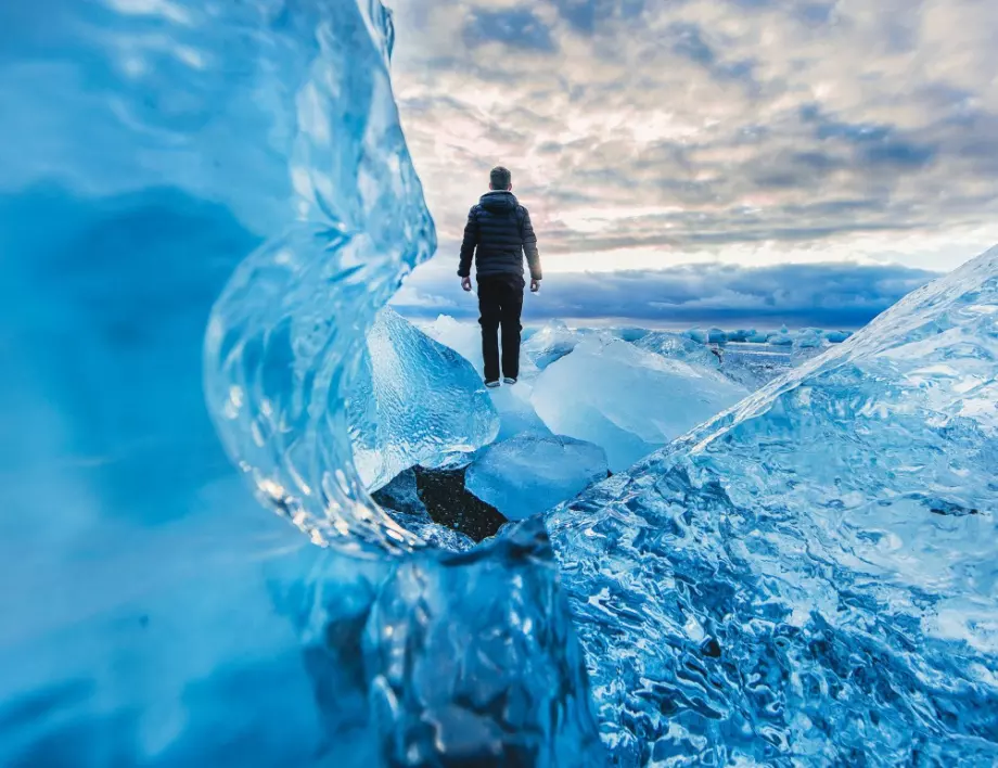 Вечният лед е фризер за зомби вируси - на хиляди години. Ето какви опасности дебнат