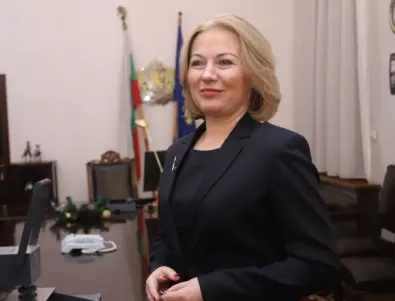 Министър Йорданова: Има институционален проблем с главния прокурор