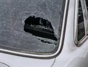 Вандали разбиха 12 коли в столичен квартал
