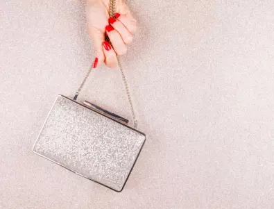 Дамска чанта с размерите на кристалче сол се продава за над 63 000 долара (СНИМКИ)