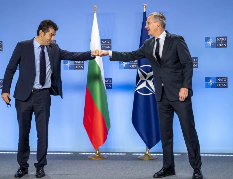 Петков в Брюксел: България споделя позицията на НАТО и ЕС за Украйна
