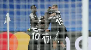 {{ otherArticle[0].article.title }}