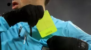 Първи жълт картон, втори и... трети жълт, грешка като за Световно