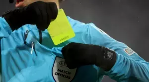 Тъжна вест: 42-годишният футболен съдия Йоан Амел почина по време на тренировка