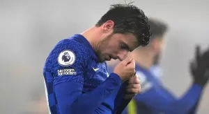 ВИДЕО: Ето как Зинченко се подигра с Мейсън Маунт и го прати обратно в Кобхам