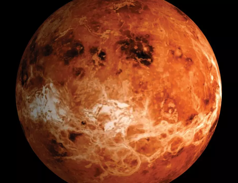 Загадъчни аномалии на Венера може би крият живот