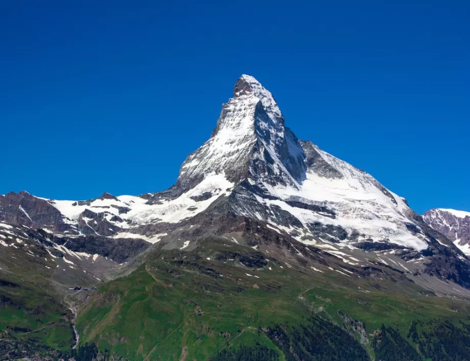 Сеизмолози откриха връх в Алпите, който се клати