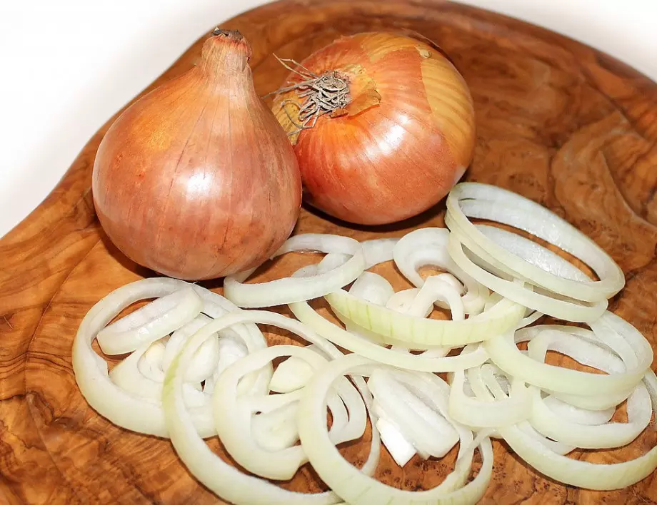 Това са причините, заради които трябва да ядем лук всеки ден!