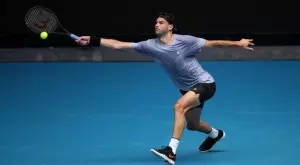 {{ otherArticle[0].article.title }}