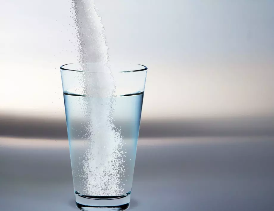 Кога трябва да се пие вода със захар?