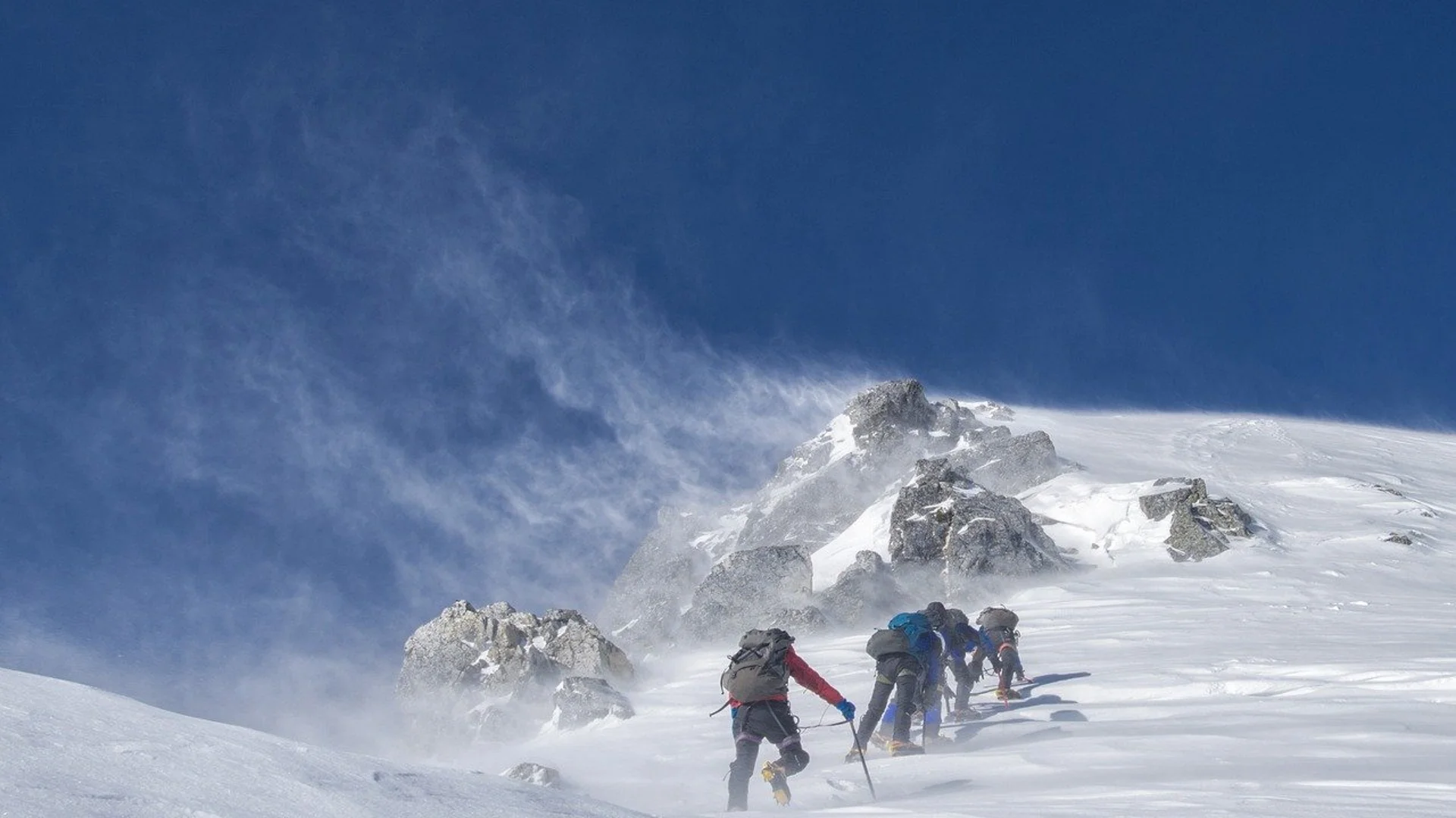 Откриха мъртви петима скиори в Швейцария