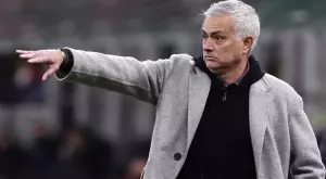 Моуриньо спрял тифозите на Рома да обиждат расистки Златан Ибрахимович