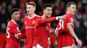 {{ otherArticle[0].article.title }}