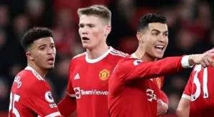 {{ otherArticle[0].article.title }}