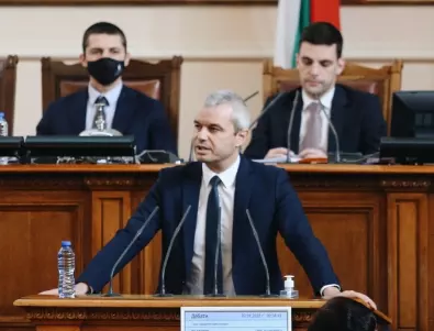 Костадинов поиска оставката на здравния министър след смъртта на жена във Враца
