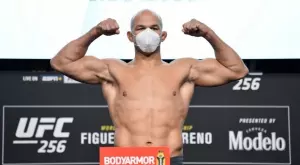 {{ otherArticle[0].article.title }}