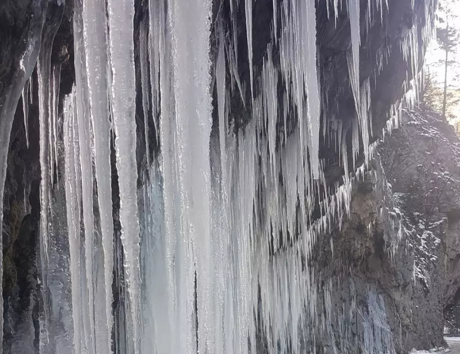 Жителите на Триград искат цялостен ремонт на пътя, водещ до 4 села