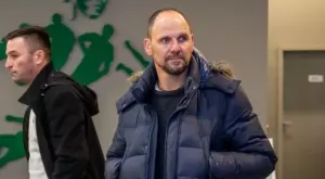 {{ otherArticle[0].article.title }}