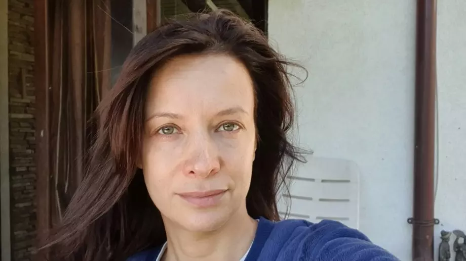 "Ще те избия, ще те изнасиля": Една любов на актрисата Яна Маринова приключва с пистолет и изстрел 