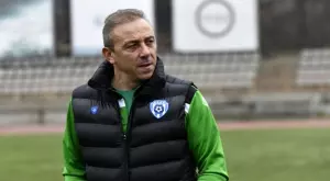 {{ otherArticle[0].article.title }}