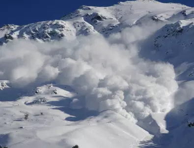 Скиори заснеха огромна лавина в Юта (ВИДЕО) 