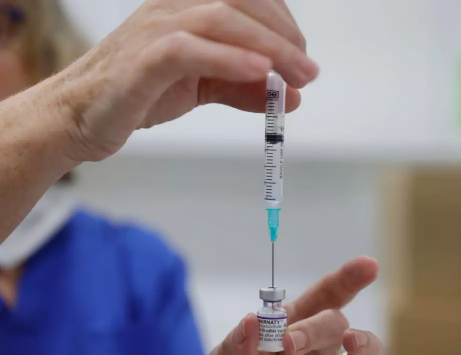 Колко различни и ефективни са Омикрон ваксините: Въпроси и отговори