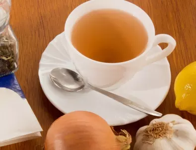 Чай от лук - бабиният лек против висок холестерол и кашлица