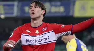 Хаос във Флоренция - карабинери барикадираха дома на Влахович