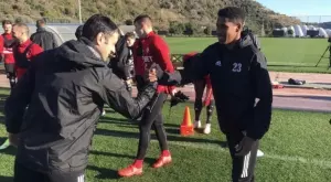 {{ otherArticle[0].article.title }}