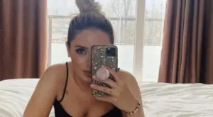 {{ otherArticle[0].article.title }}