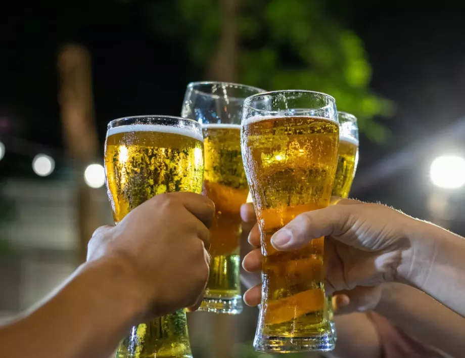 Какво се случва с тялото ни, когато пием безалкохолната бира?