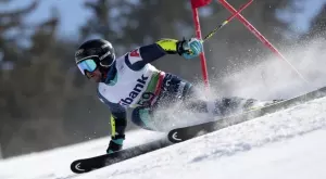 Алберт Попов с 11-о място на слалома в Шладминг
